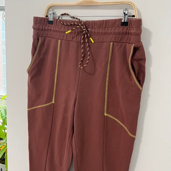 Fabletics Mauve Relaxed Fit Sweatpants Size XL - Picture 3 of 4